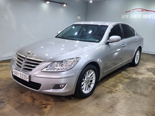Hyundai Genesis 2010