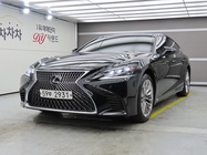 Lexus LS 2018