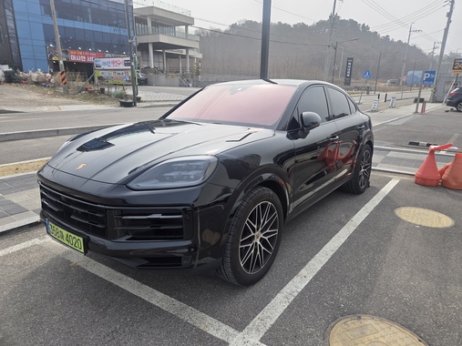 Porsche Cayenne 2025