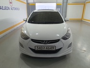 Hyundai Avante 2011