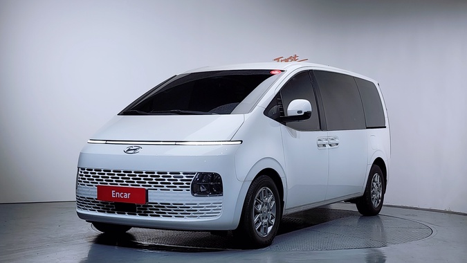 Hyundai Staria 2023