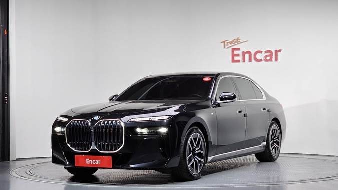 BMW 7 Series 2024