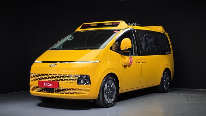 Hyundai Staria 2023