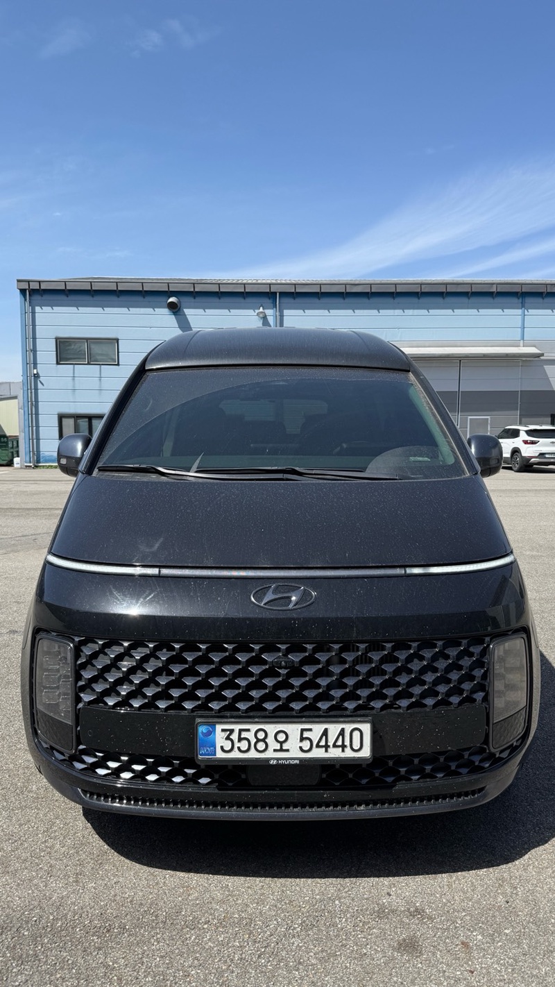 Hyundai Staria