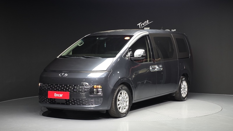 Hyundai Staria
