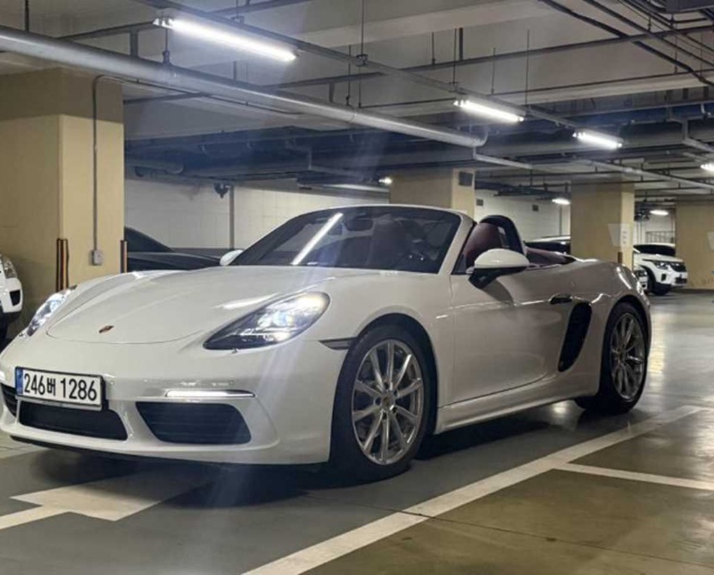 Porsche 718