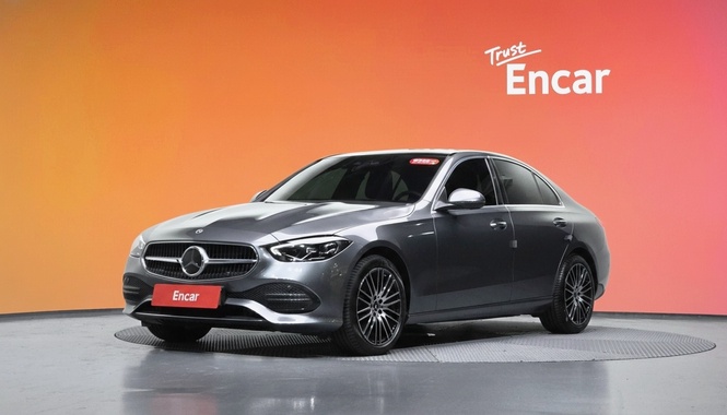 Mercedes-Benz C-Class 2022