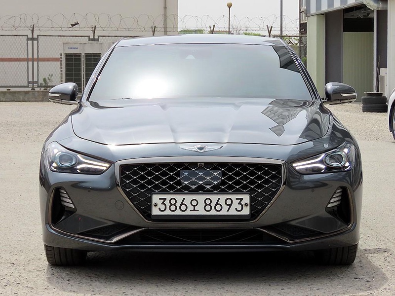 Genesis G70