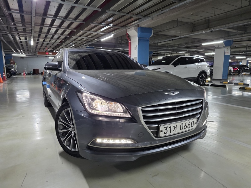 Hyundai Genesis