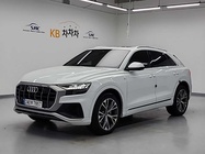 Audi Q8 2021
