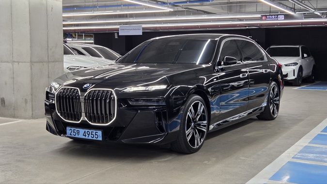 BMW i7 2023