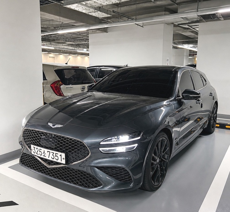 Genesis G70