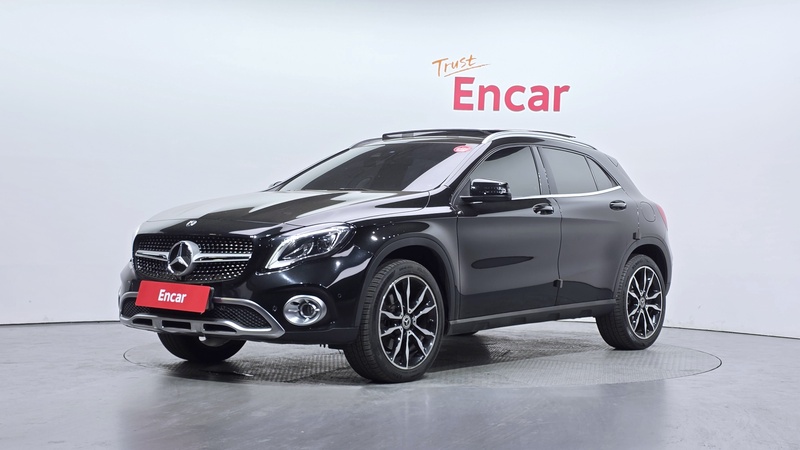 Mercedes-Benz GLA-Class
