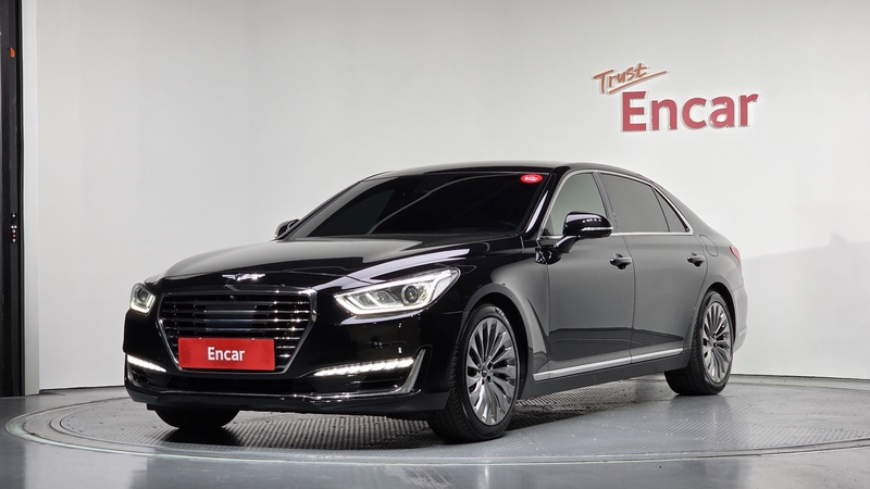Genesis EQ900