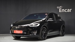 Tesla Model X 2020
