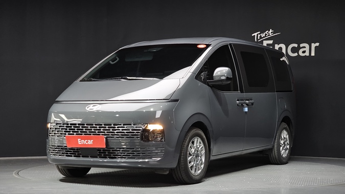 Hyundai Staria 2025