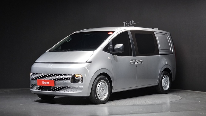 Hyundai Staria 2024