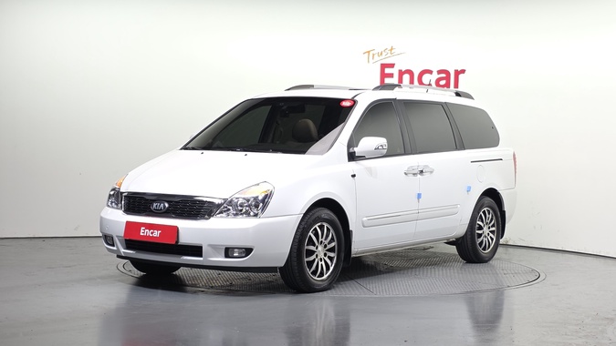 Kia Carnival 2012