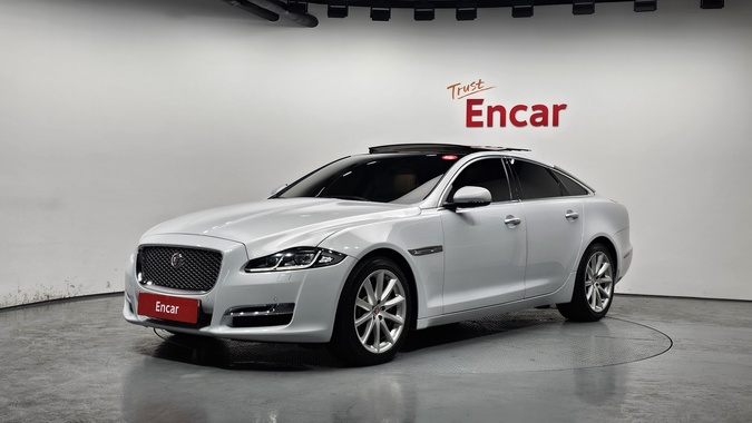 Jaguar XJ 2017