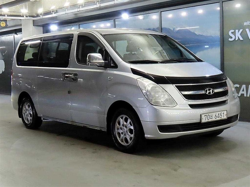 Hyundai Starex
