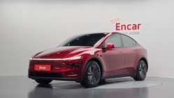Tesla Model Y 2025