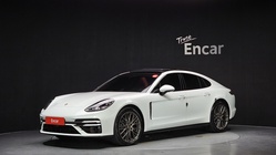 Porsche Panamera 2023